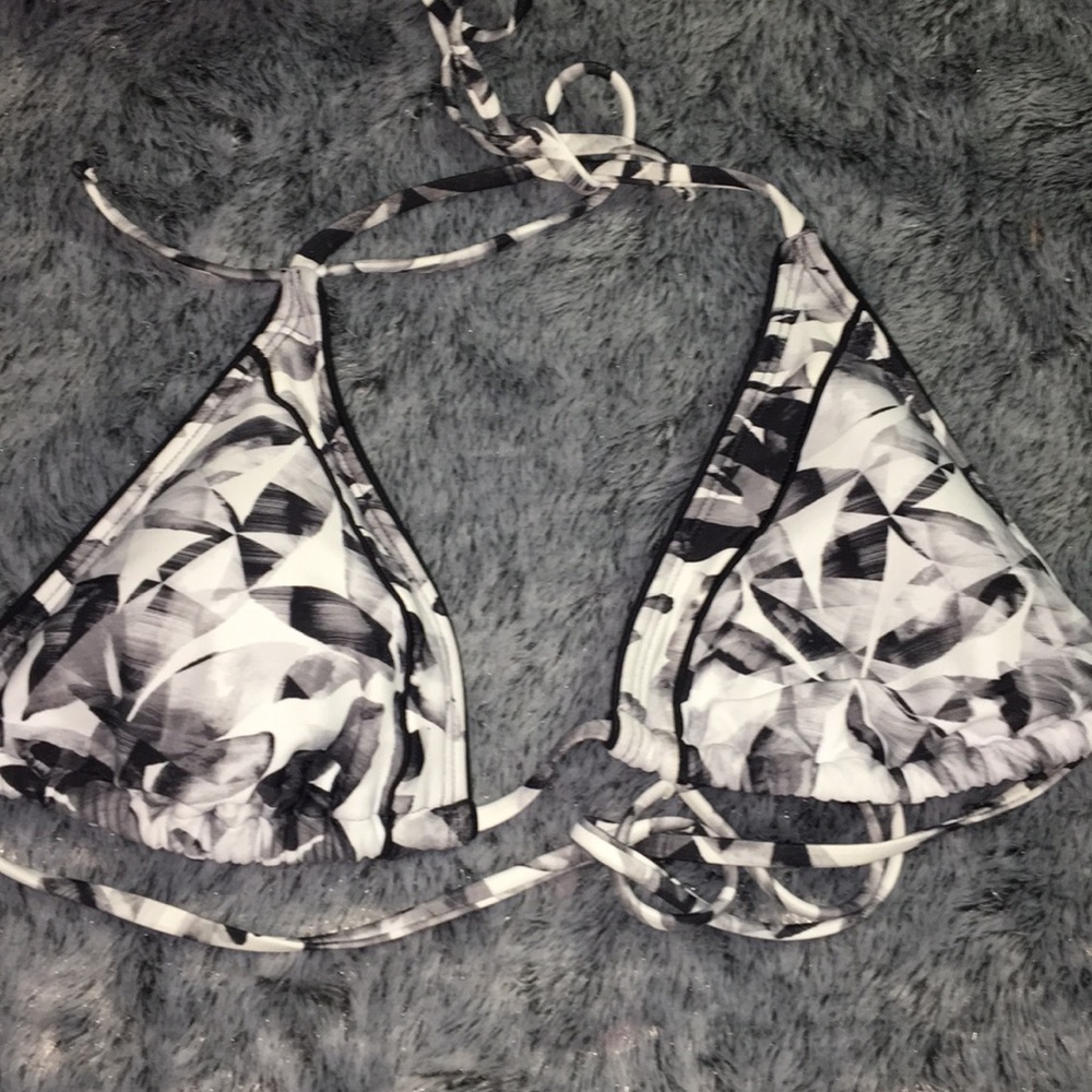 Athleta bikini top